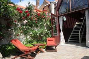 Terrace/patio - 5* holiday home with Cosy Garden in the Historic Centre of Bruges (Brugge)