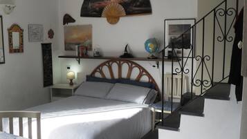 Iron/ironing board, travel crib, free WiFi, bed sheets