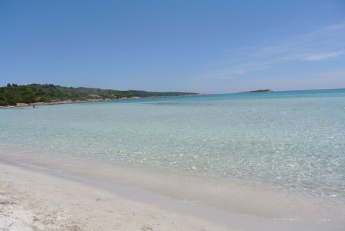 Traumlage in Sardinien: atemberaubende private Jagdhütte Minuten vom Strand entfernt