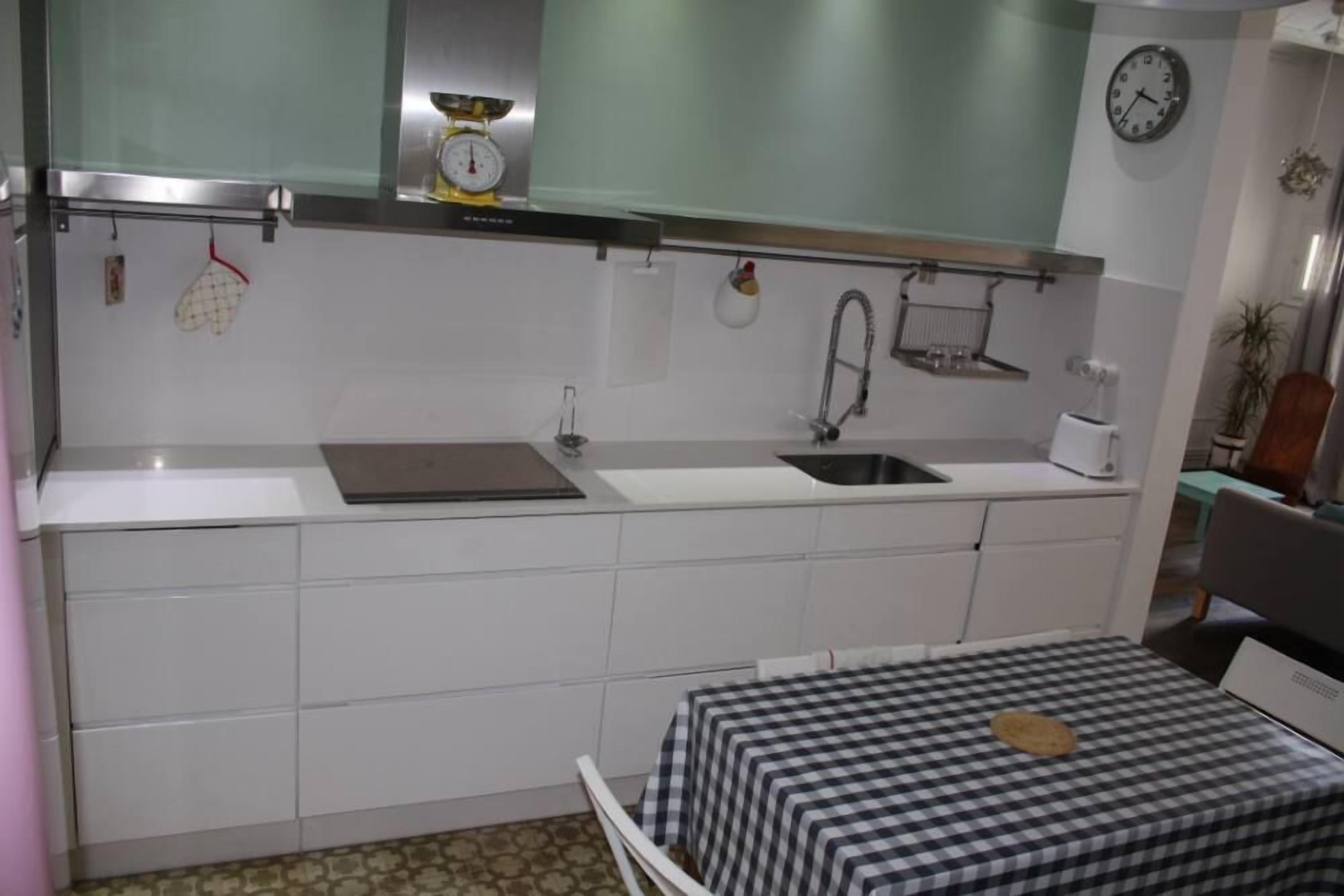 Family Friendy flat of 120 m2 and a big terrace in the typical Gracia district