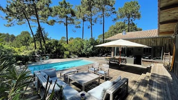 Piscine extérieure, piscine chauffée