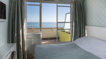 1 chambre, fer et planche Ă repasser, Wi-Fi gratuit, draps fournis