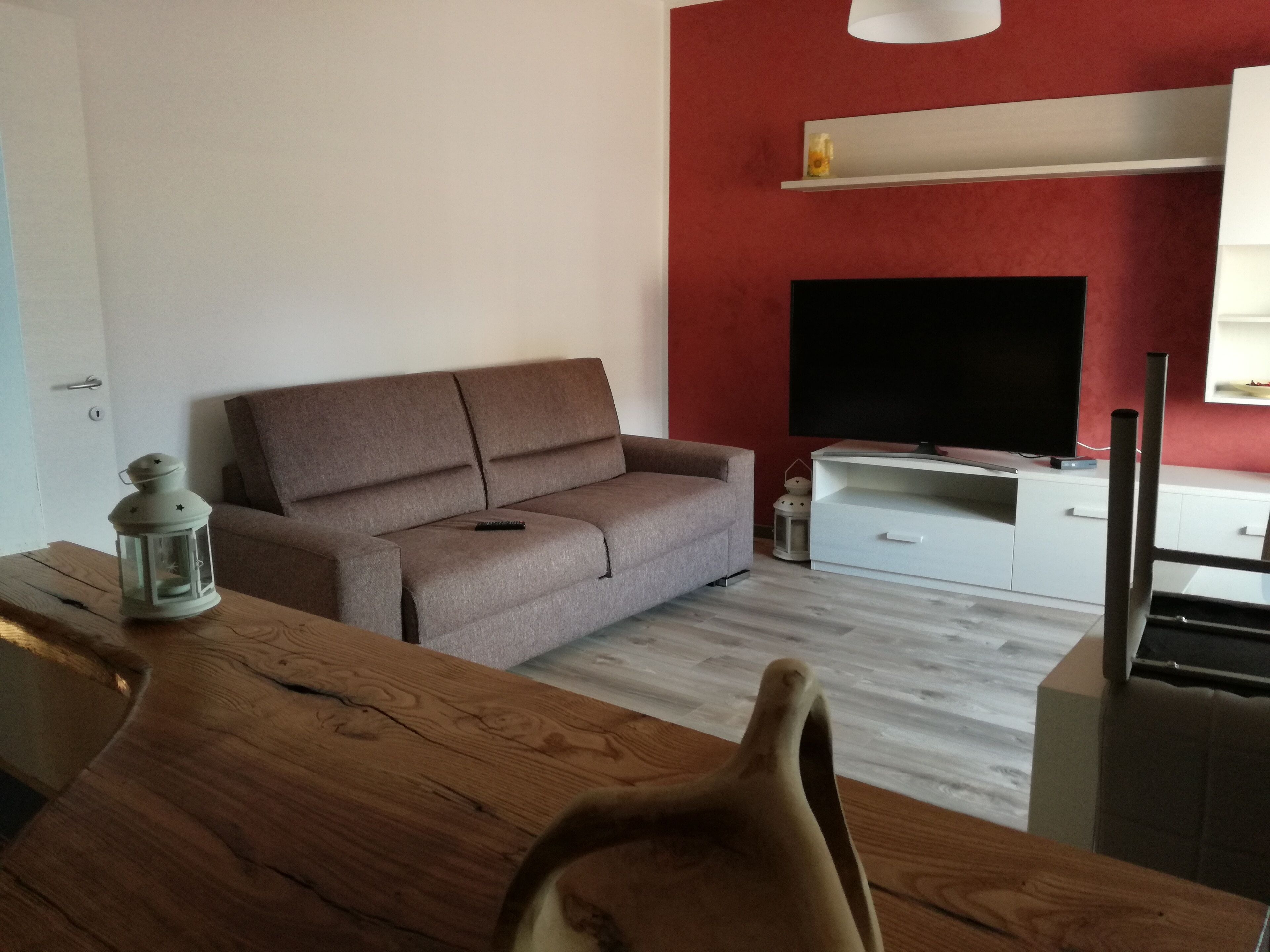 Lara's Home central Varenna