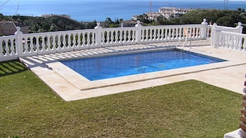 Alberca al aire libre