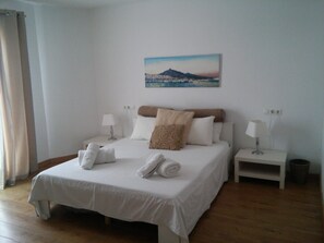 3 Schlafzimmer, Bügeleisen/Bügelbrett, Reisekinderbett, kostenloses WLAN