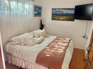 1 室のベッドルーム、アイロン / アイロン台、WiFi (無料)、ベッドシーツ