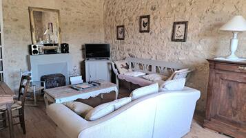 TV, fireplace, DVD player, table football