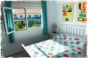 2 dormitorios, tabla de planchar con plancha, wifi y ropa de cama