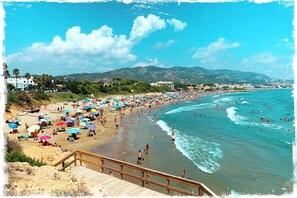 Nära stranden och strandhanddukar