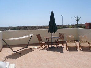 屋外ダイニングエリア