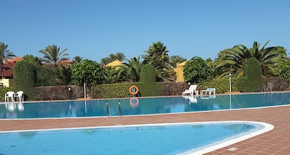 60sq. m Solarium de techo, 50sq. m Terraza trasera: barbacoa, 3mb WiFi, TV (BBC, SKY sports)