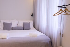 4 habitaciones, tabla de planchar con plancha y wifi gratis 