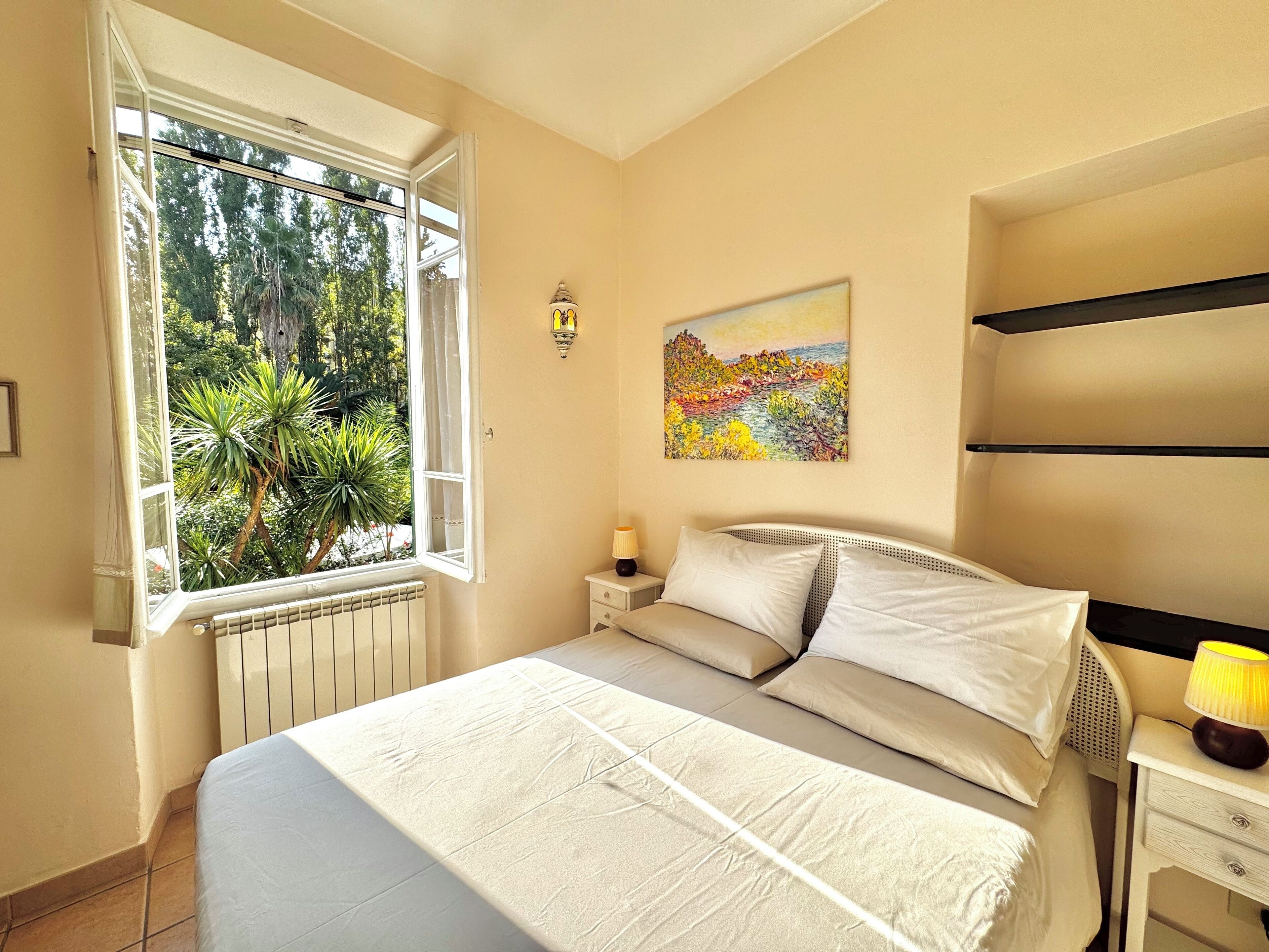 2 chambres, fer et planche à repasser, lit parapluie, Wi-Fi gratuit