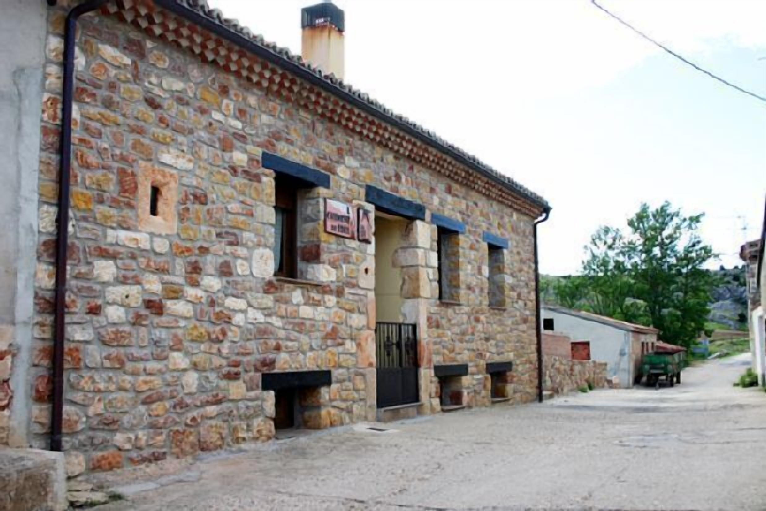 Rural house (full rental) on a plot of more than 1000m2, up to 10 people