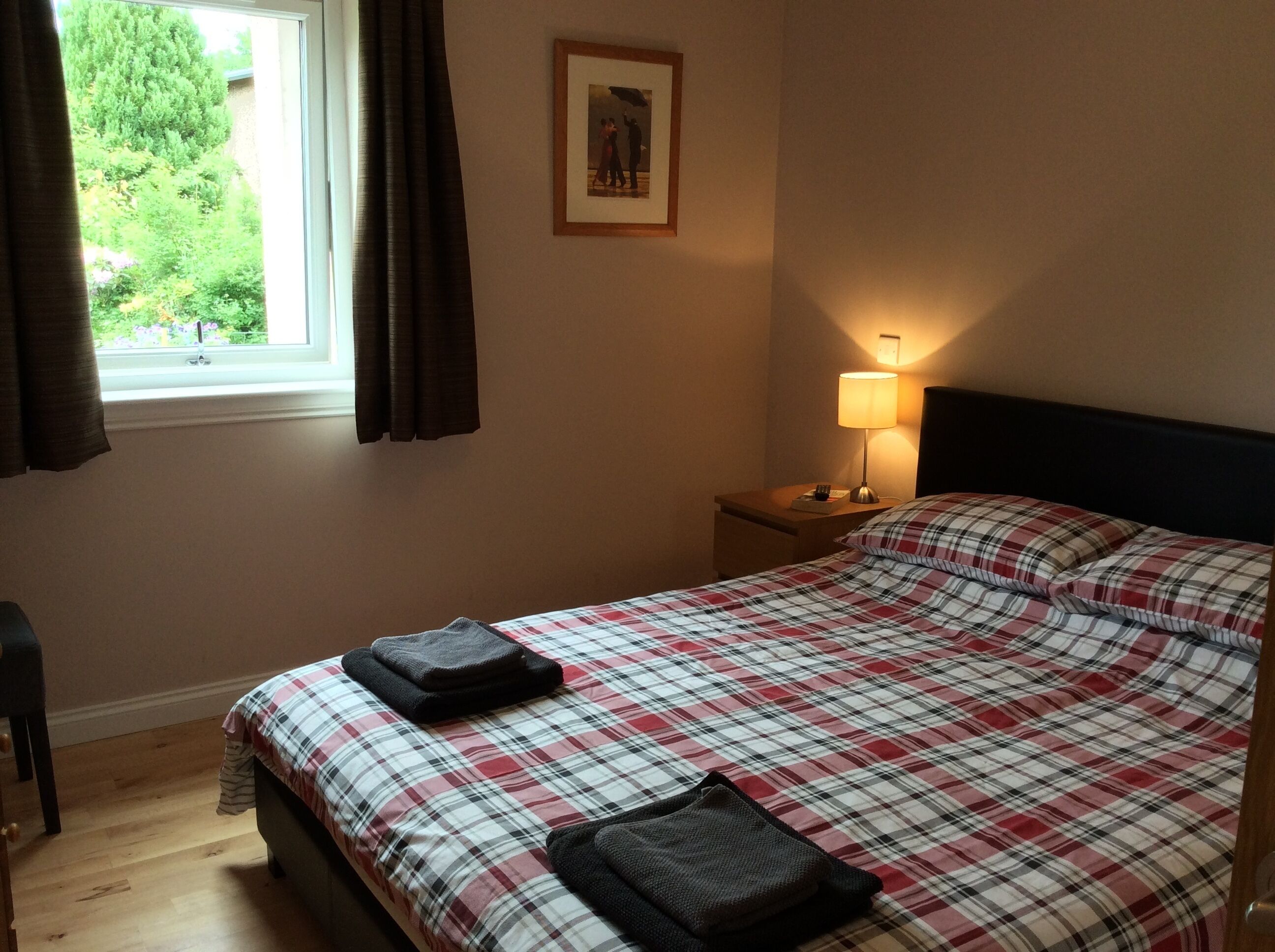 Spacious two bedroom single storey self catering accommodation. Rural setting.