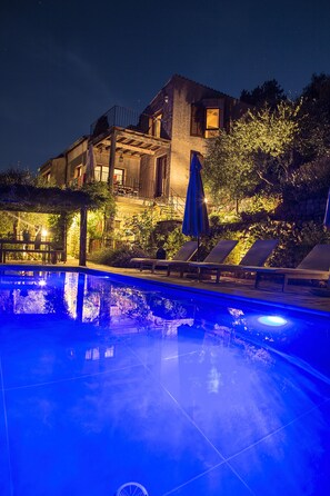 Außenpool, Infinity-Pool