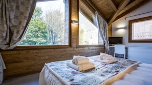 4 chambres, fer et planche à repasser, Wi-Fi gratuit, draps fournis