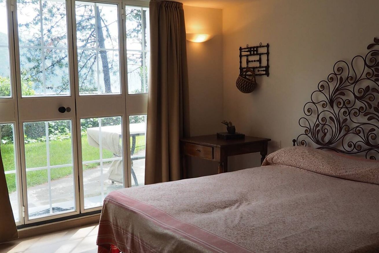 3 多间卧室、办公桌、熨斗/熨衣板、旅行婴儿床