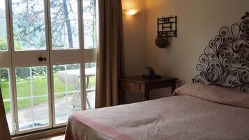 3 Schlafzimmer, Schreibtisch, BĂŒgeleisen/BĂŒgelbrett, Reisekinderbett