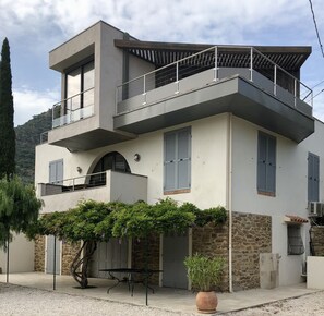 Exterior - New apartment at 200 m Beach La Fossette -View Sea from all rooms (Le Lavandou)