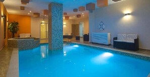Piscine couverte