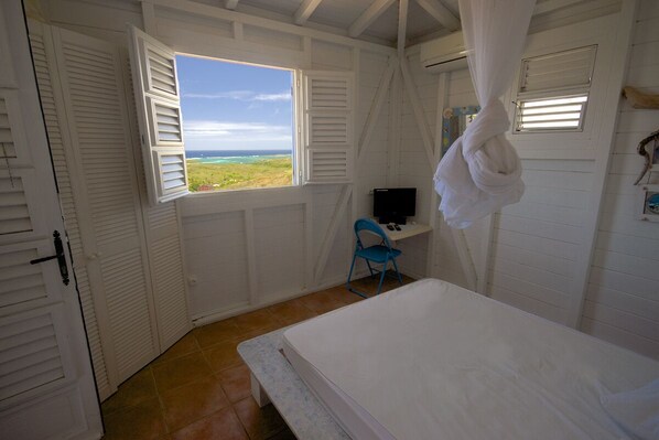 2 bedrooms, iron/ironing board, WiFi, bed sheets - Sainte Anne: Creole Villa with Wonderful view on sea and islets CapChevalie (Sainte-Anne)