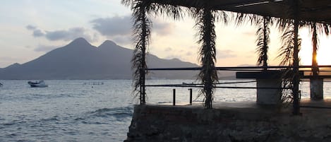 Plage à proximité, chaise longue