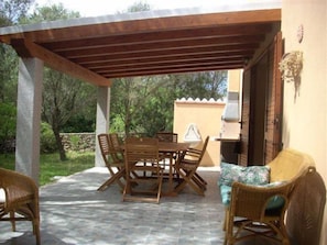 Outdoor dining - San Teodoro: House / Villa - San Teodoro (San Teodoro)