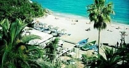 Detached House near beach! Mountains!<br>Private pool/garden walk to Torrox village