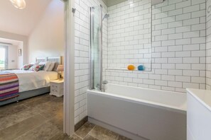 Shower, towels