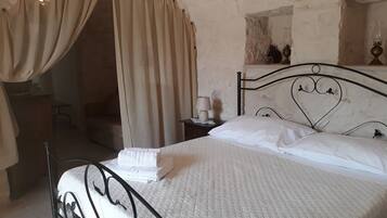 3 dormitoris, planxa i posts de planxar, wifi i roba de llit