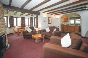 Télévision, lecteur de DVD, livres