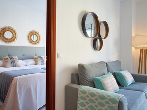 2 chambres, fer et planche à repasser, accès à Internet, literie fournie