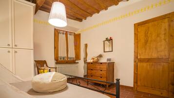 2 Schlafzimmer, BĂŒgeleisen/BĂŒgelbrett, Reisekinderbett, kostenloses WLAN