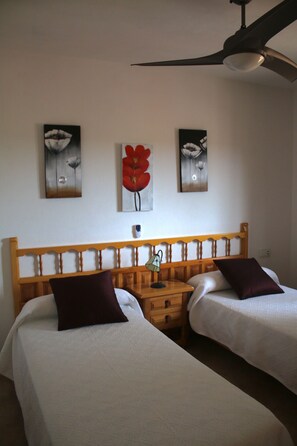4 camere, ferro/asse da stiro, Wi-Fi, lenzuola