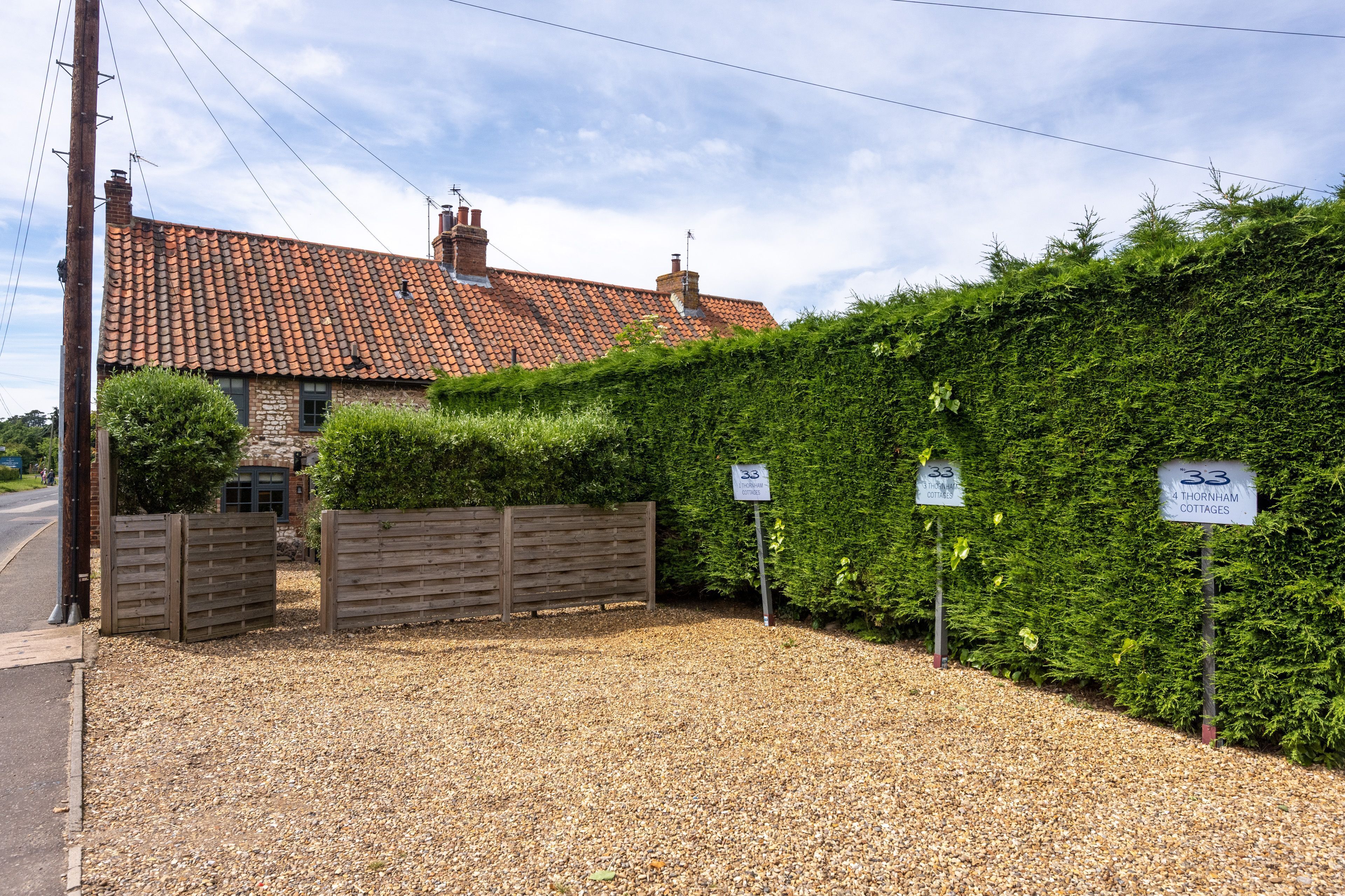 Parking to the front of the cottage