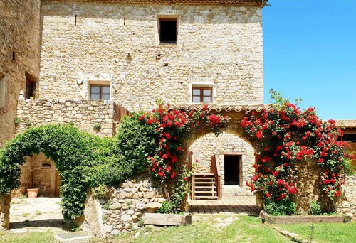Rural house for exclusive rental in Girona