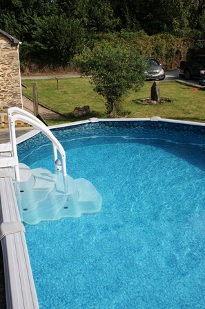 Piscina a l'aire lliure i piscina climatitzada 