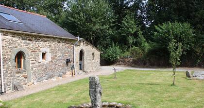 Detached Cottage With Heated Pool