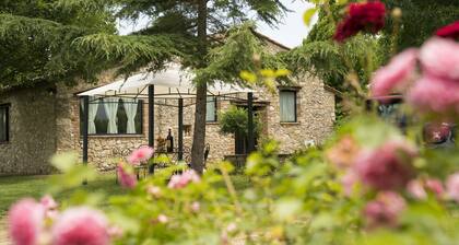 Typische toskanische Villa, privater Pool und großer privater Park.