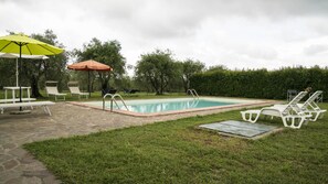 Outdoor pool - Tuscan Villa , Private Pool, Large Private park, A/C rooms, Electric Car Charger (Colle di Val d'Elsa (SI), Italy)