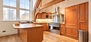 Private kitchen - A unique apartment in the heart of central London. (London)