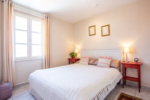 1 bedroom, iron/ironing board, free WiFi, bed sheets