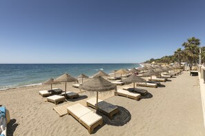 Am Strand, Strandtücher