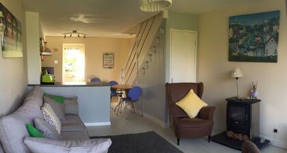 3 bedroom house With Shared Use Of Pool, Tennis Courts.