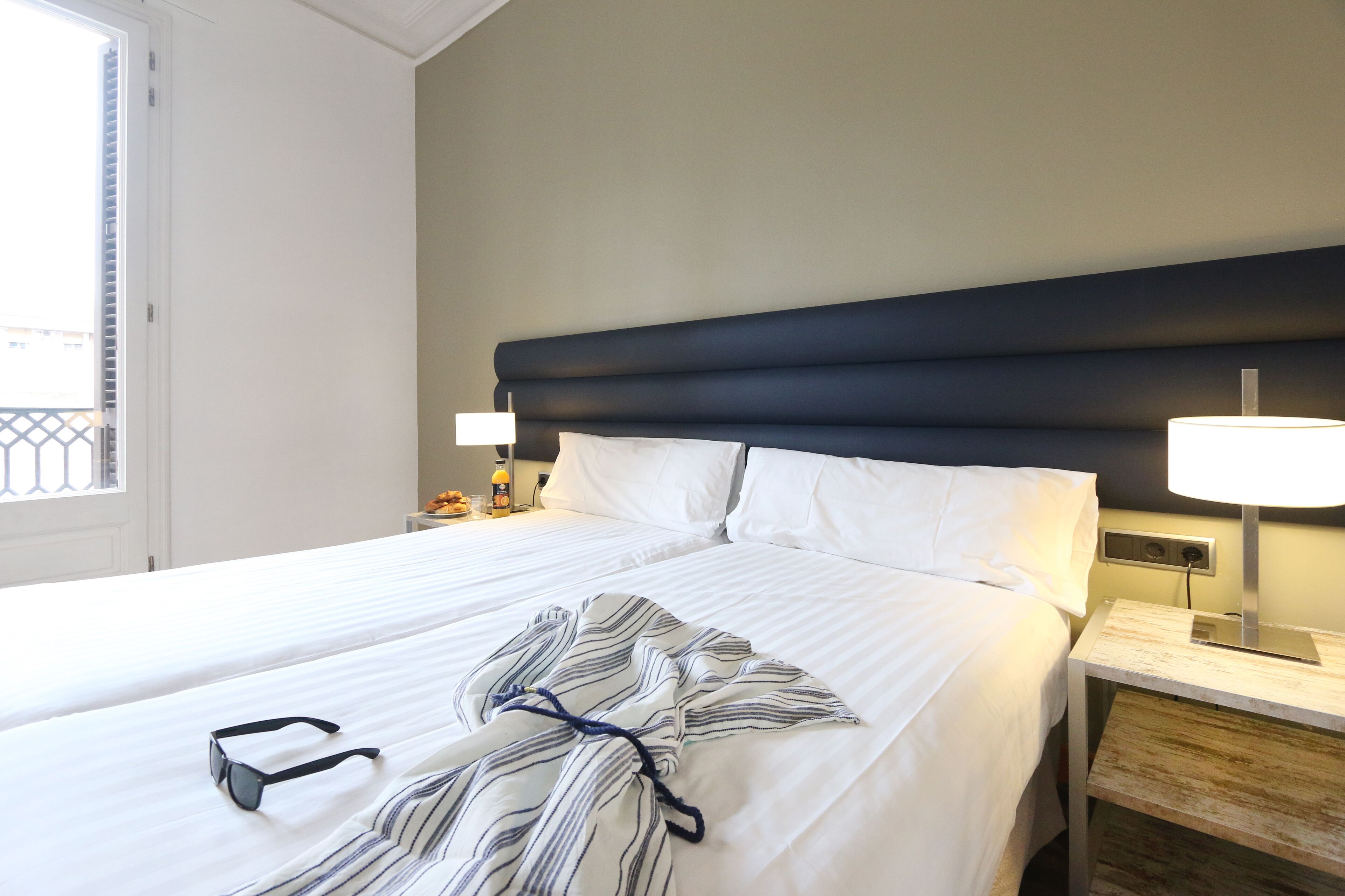 3 apartments with 3bdrs+2bths each one!