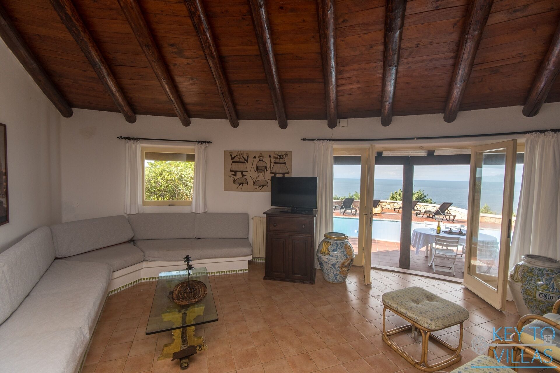 Villa indipendente con 4 letti, piscina privata, vista sul mare e area barbecue