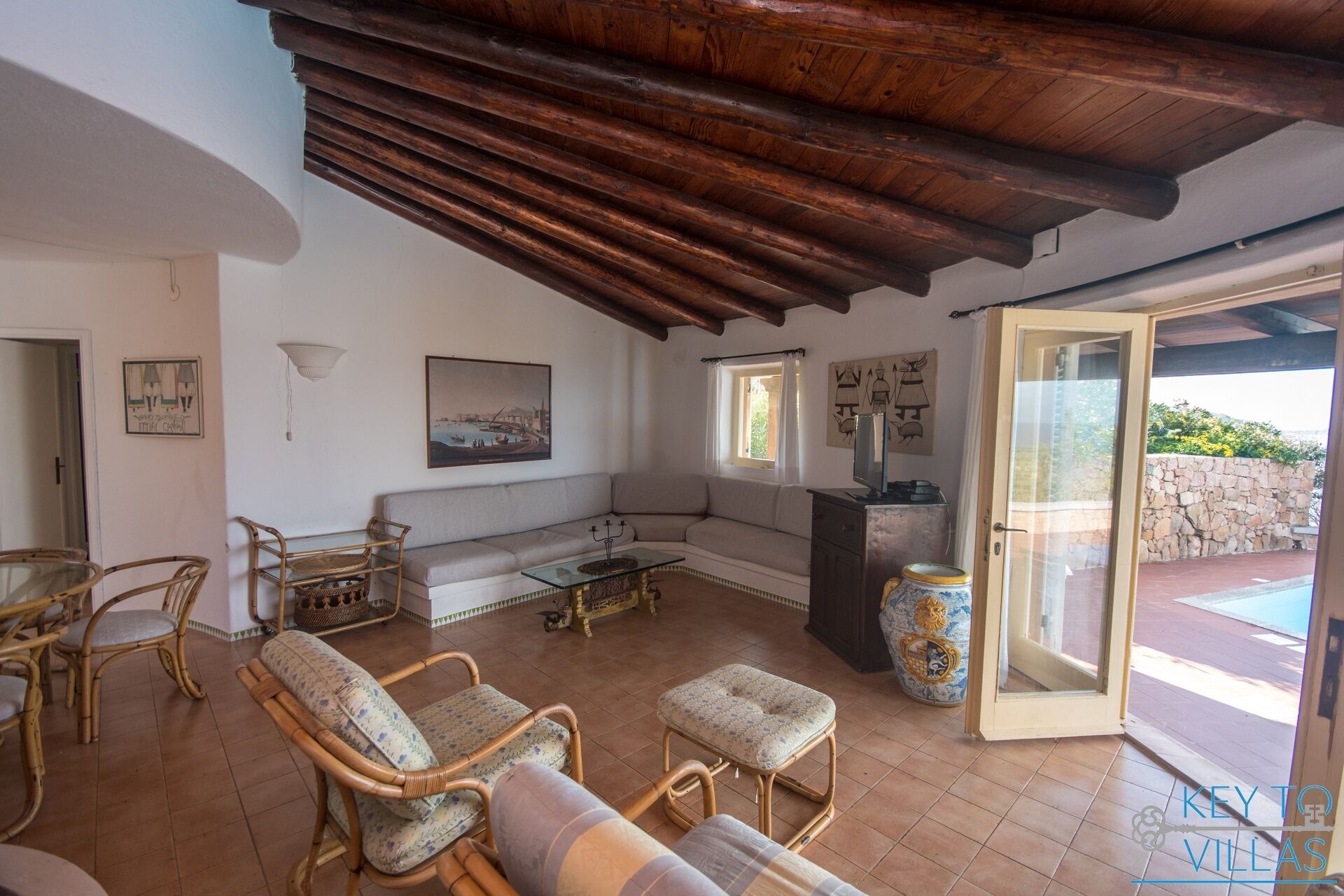 Villa indipendente con 4 letti, piscina privata, vista sul mare e area barbecue