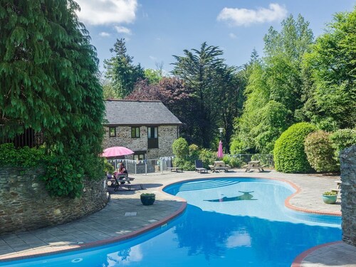 Luxus-Ferienwohnung 2 beheizte Pools Tennisplatz See Victorian Gardens     