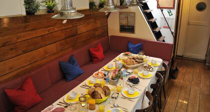 Historic Sailing Barge Liberté, Amsterdam, Groups 20, From €77 p.p./night